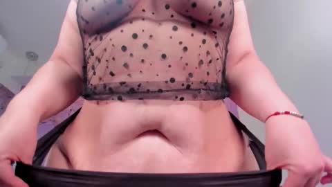 Snapshot of naomy_sexy_ chatting on December 2025 12:03:02 PM Naomy online show from December 2025 12:03:02 PM