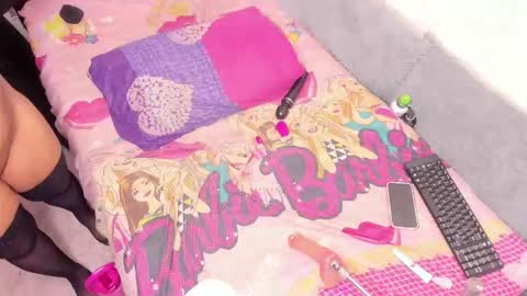 Snapshot of naomyfoxx1 chatting on December 2025 06:31:01 AM Naomyfoxx online show from December 2025 06:31:01 AM