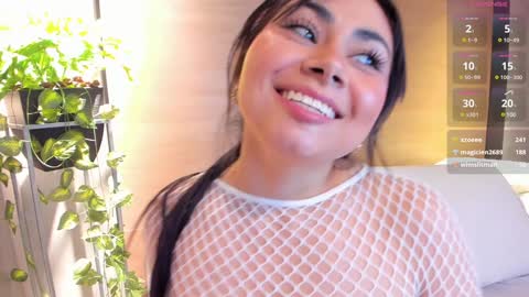 Naomy  online show from January 2025 10:44:02 PM