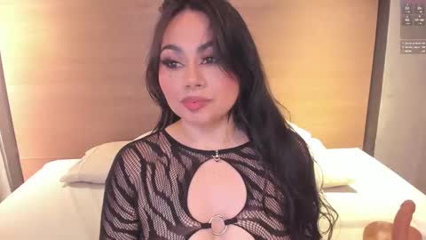 Naomy  online show from March 2025 09:56:01 PM