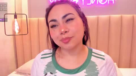 Naomy  online show from October 2025 09:49:02 PM