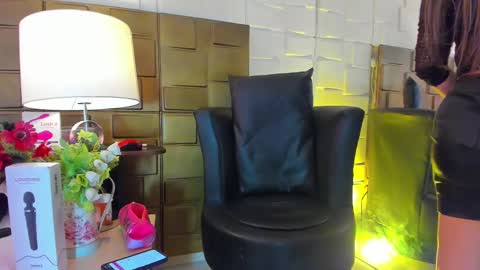 Snapshot of naomyrivera chatting on September 2025 12:05:02 PM nao online show from September 2025 12:05:02 PM