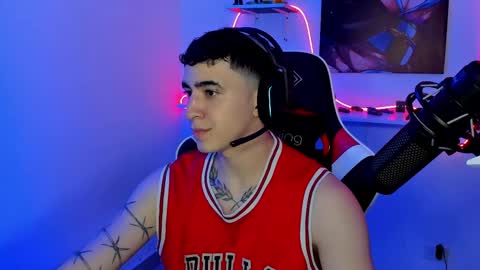 sebastian online show from February 2025 04:07:01 AM