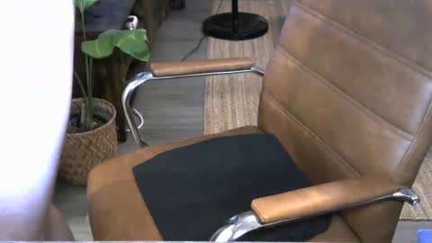 Snapshot of nareth338 chatting on September 2025 06:51:01 AM nareth338 online show from September 2025 06:51:01 AM