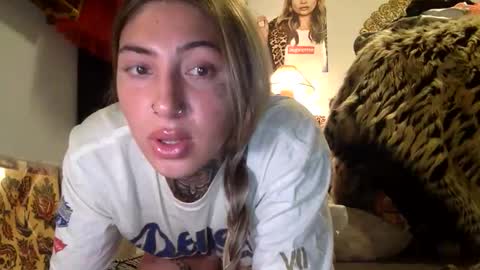 nariahaliza online show from April 2026 02:53:02 AM