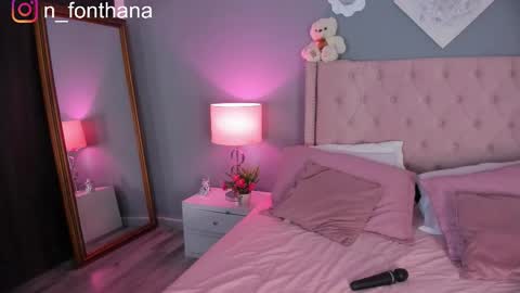 Nashly Fontana online show from November 2025 01:33:02 PM