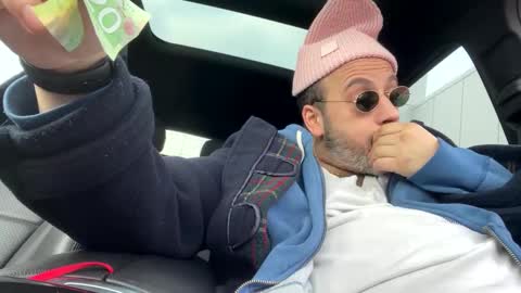 Snapshot of nassobout chatting on January 2025 01:19:01 PM nassobout online show from January 2025 01:19:01 PM