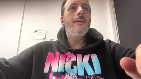 Snapshot of nassobout chatting on February 2025 10:51:01 PM nassobout online show from February 2025 10:51:01 PM