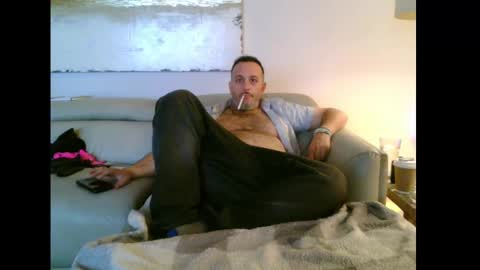 Snapshot of nassobout chatting on September 2025 11:17:01 PM nassobout online show from September 2025 11:17:01 PM