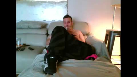 Snapshot of nassobout chatting on October 2025 09:53:01 AM nassobout online show from October 2025 09:53:01 AM