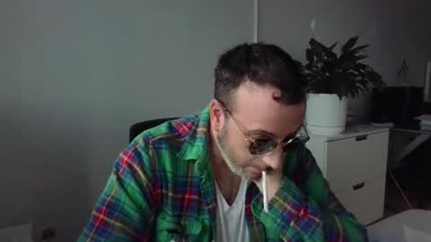 Snapshot of nassobout chatting on October 2025 08:27:02 PM nassobout online show from October 2025 08:27:02 PM