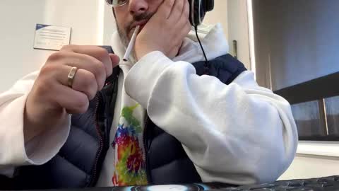 nassobout online show from April 2026 10:53:01 PM