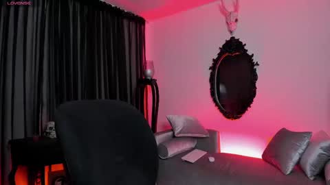 Snapshot of nasty_alice1 chatting on October 2025 04:02:02 AM Goddess Alice online show from October 2025 04:02:02 AM