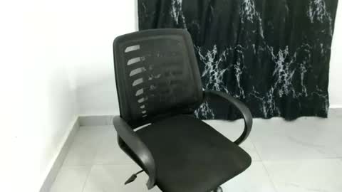 Mila online show from March 2026 07:47:02 PM