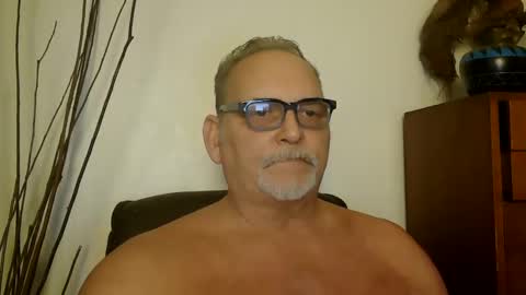 Daddy online show from December 2024 11:03:01 PM