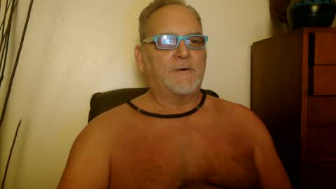 Daddy online show from January 2025 05:01:01 AM
