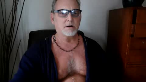 Daddy online show from February 2025 08:33:02 PM