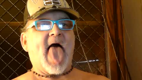 Daddy online show from March 2025 03:24:01 AM