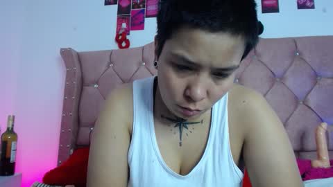 nat_evans8 online show from March 2026 04:19:01 AM