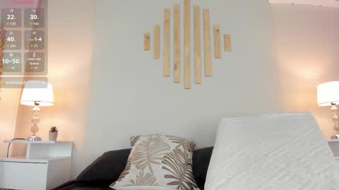 Natacha Diaz online show from November 2025 11:43:01 AM