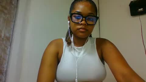 natachazz online show from April 2026 10:52:01 PM