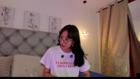 Snapshot of natalhy_ chatting on April 2026 08:06:01 PM natalia online show from April 2026 08:06:01 PM