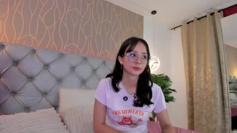 Snapshot of natalhy_ chatting on May 2026 07:52:02 PM natalia online show from May 2026 07:52:02 PM
