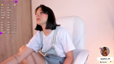 natalia andrea online show from December 2025 10:27:01 PM