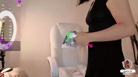 natalia andrea online show from March 2026 10:36:01 PM