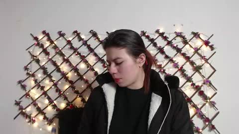 Natalia Walker online show from January 2026 01:59:02 PM