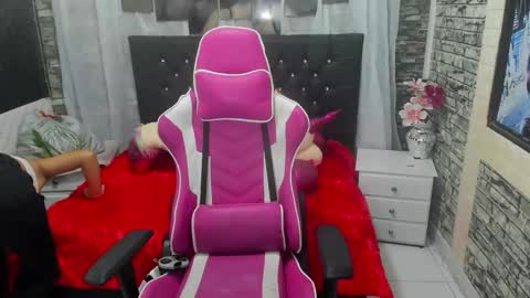 nataliatompsonx1 online show from October 2025 09:54:01 AM