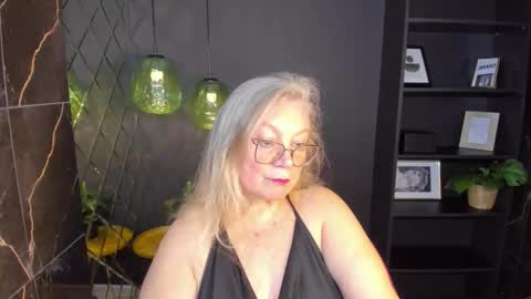 Snapshot of natalicloud chatting on November 2025 01:33:02 PM NataliCloud online show from November 2025 01:33:02 PM