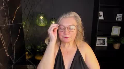 Snapshot of natalicloud chatting on November 2025 01:11:02 PM NataliCloud online show from November 2025 01:11:02 PM