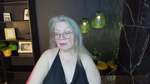 NataliCloud online show from April 2026 01:23:01 PM