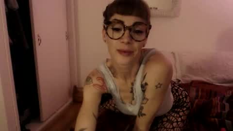 Snapshot of natalie6vmu chatting on November 2025 08:03:01 AM Natalie Six online show from November 2025 08:03:01 AM