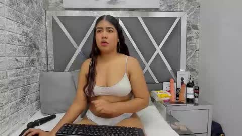 natalieevansx online show from November 2025 12:26:01 PM