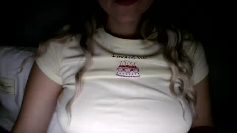 Snapshot of nataliexo111 chatting on October 2025 09:23:02 PM Natali online show from October 2025 09:23:02 PM