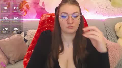 Nataly online show from September 2025 06:24:01 PM