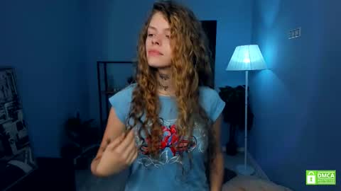 Natalie online show from November 2025 05:01:02 AM