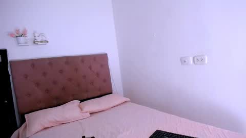 Snapshot of nataly_mcry chatting on November 2025 05:55:02 PM NATALY online show from November 2025 05:55:02 PM