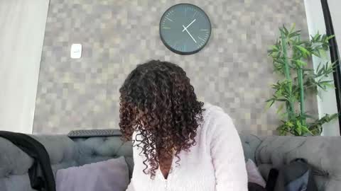 Snapshot of nataly_velez chatting on November 2025 07:30:02 PM Naty online show from November 2025 07:30:02 PM