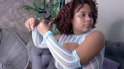 Snapshot of nataly_velez chatting on November 2025 07:13:02 PM Naty online show from November 2025 07:13:02 PM