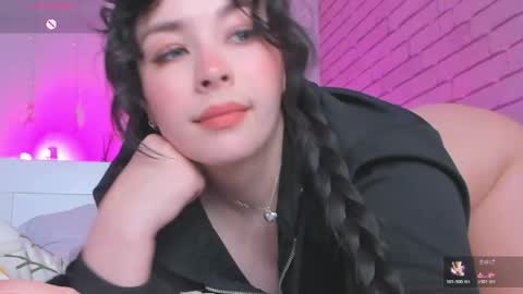 Nataly online show from April 2026 11:38:01 AM