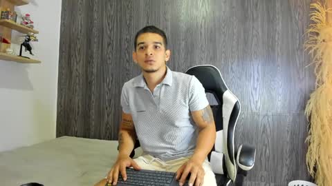 natan_77 online show from April 2026 11:32:01 PM