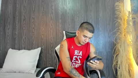 natan_77 online show from April 2026 10:51:02 AM