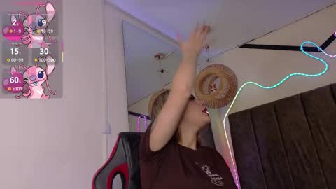 Natasha  online show from December 2025 07:30:02 PM