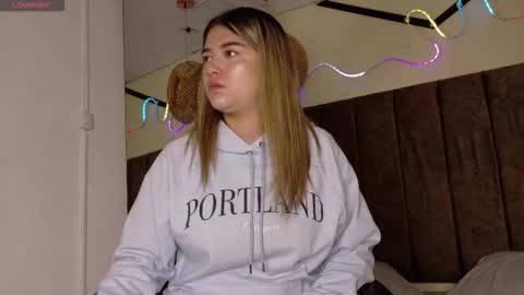 Natasha  online show from January 2026 12:40:01 PM