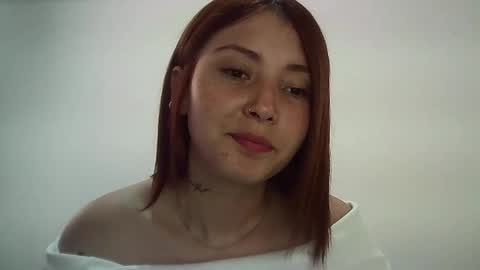Snapshot of natasha_kein chatting on January 2025 05:00:02 PM natalia online show from January 2025 05:00:02 PM