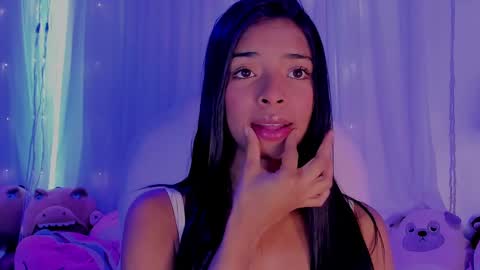 Snapshot of natasha_smith_ws chatting on December 2024 06:44:02 PM Natasha online show from December 2024 06:44:02 PM