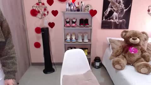 Nat online show from March 2025 03:18:02 PM